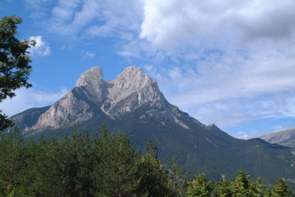 Muere una excursionista de camino al Pedraforca