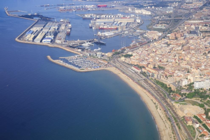 Una vista del Port de Tarragona.