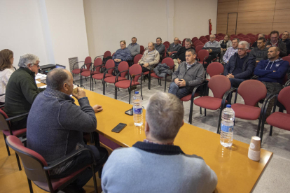 La sessió de la junta general ordinària del Segarra-Garrigues celebrada ahir a Tàrrega.