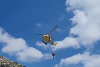 Una de las imágenes del rescate de este martes en los Estanhots de Molières