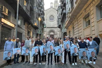 PP. Xavi Palau eligió la calle Baixada de Santa Marta para dar inicio a la campaña electoral