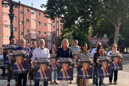 Cs. Maria Burrel eligió el barrio de la Mariola para arrancar la campaña