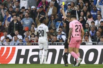 Vinícius va ser amonestat durant el partit amb l’Espanyol.