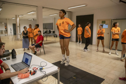 La plantilla del Lleida Handbol va començar ahir els entrenaments de pretemporada a les instal·lacions de l’Inef.
