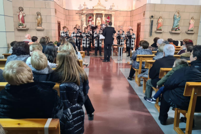 Més de 30 activitats a Tàrrega. La plaça de les Nacions Sense Estat va ser ahir l’epicentre de la Marató a la capital de l’Urgell.