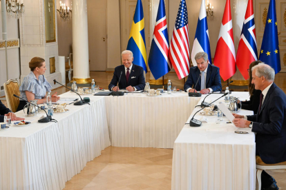 Biden se reunió con los líderes de los países nórdicos en Helsinki.