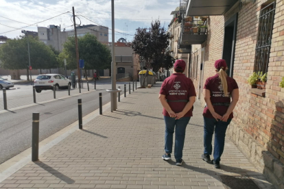 Dos agentes cívicas recorriendo el Centro Histórico el pasado jueves.