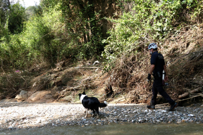 La búsqueda de una segunda persona desaparecida en la riera de Gaià de Ullastrell se extiende a Viladecavalls y el río Llobregat