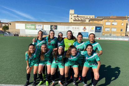 El equipo femenino de fútbol de la UdL pasa de ronda en el Universitari