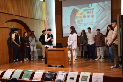 La presentación de la ‘app’ del instituto La Valira de La Seu.