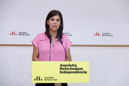 La secretaria adjunta y portavoz de ERC, Marta Vilalta, ayer en rueda de prensa.