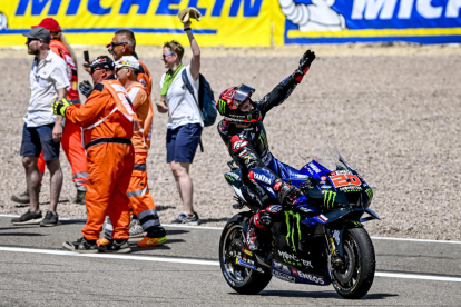 Àlex Márquez només va poder rodar vuit voltes i va haver d’abandonar per problemes a l’Honda.