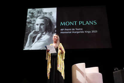 La actriz recibió el premio el lunes en el Teatre Romea de Barcelona.