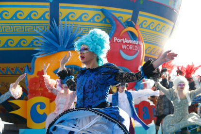 Espectacle d'obertura de la temporada de PortaAventura centrant-se amb Carnaval, la novetat d'aquesta temporada