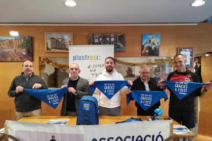 La Sant Silvestre de Lleida donarà obsequis gentilesa de Plusfresc.