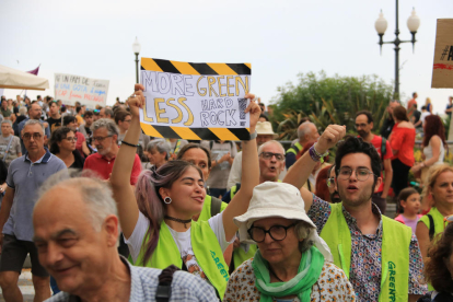 Clamor multitudinario en Tarragona para pedir la paralización del proyecto de Hard Rock