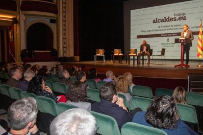 Un moment de la intervenció de Joan Talarn en l’acte organitzat a Tàrrega.