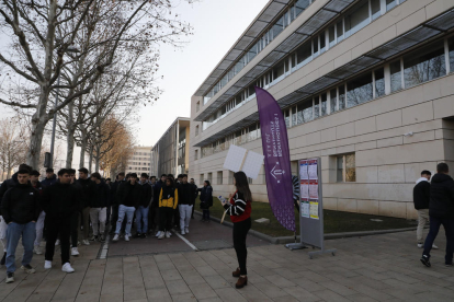 Alumnos en la jornada de campus abiertos de la UdL.