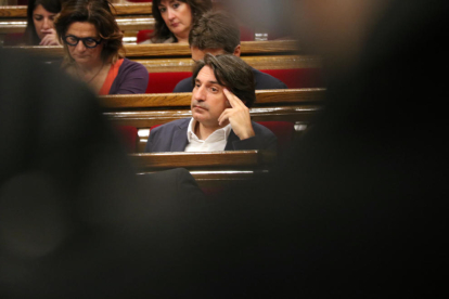 El diputat de Junts Francesc de Dalmases, al ple del Parlament