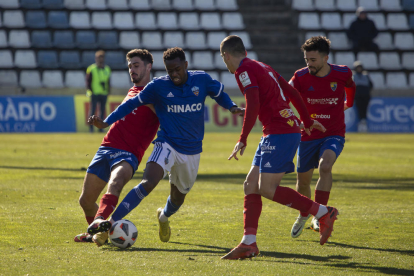 El Lleida va fer un homenatge als clubs esportius de la província al descans.