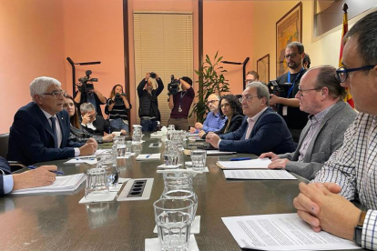 Mesa de negociación del pasado miércoles entre Metges de Catalunya y el departamento de Salud.