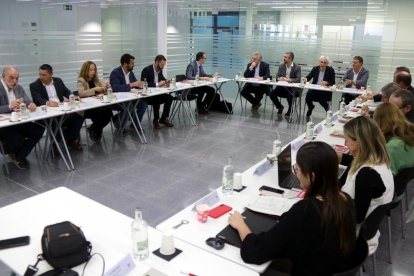 Encuentro del IRTA con agentes territoriales de Ponent y el Pirineo en el Fruitcentre de l'IRTA en Lleida.