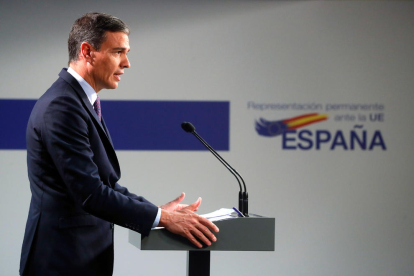 El president Pedro Sánchez, en una roda de premsa feta ahir des de Brussel·les.