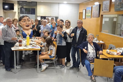 En el Institut Caparrella estudiantes y profesores acudieron disfrazados el viernes.