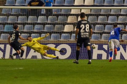 Urri va enganyar Ramon Vila en el llançament de penal i va anotar l’únic gol del partit.