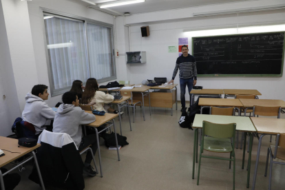 Un aula vacía en el instituto Mollerussa, en la capital del Pla d’Urgell.