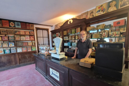 A Salàs de Pallars podem viatjar al passat a través de les botigues-museu