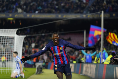 Dembélé celebra el gol con el que el Barça pasó a las semifinales.