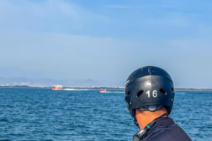 Salvament Marítim i el Port de Barcelona donen per finalitzada la recerca d'una persona que buscaven a l'aigua