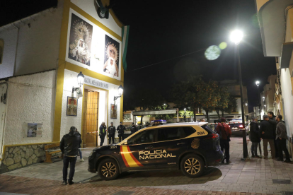 Exteriors de la Parròquia de San Isidro, en la que ha estat apunyalat al sacerdot Antonio Rodríguez, que ha resultat ferit de gravetat i està ingressat a l'hospital Punta d'Europa en estat estable.