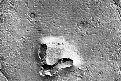 Una cara de oso en Marte.