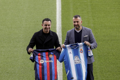 Xavi i Diego Martínez, ahir al Camp Nou.