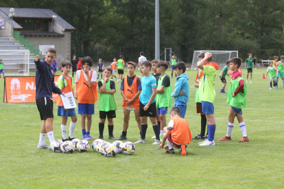 El campus de Rialp, organitzat per Pep Guardiola, compta amb 260 participants aquesta setmana