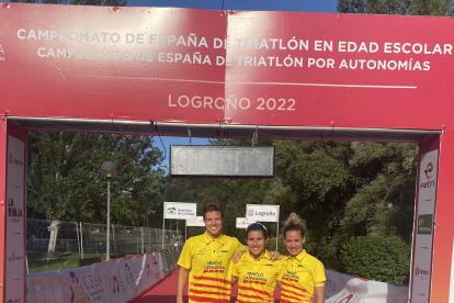 Tres leridanos logran la plata en el Campeonato de España de triatlón