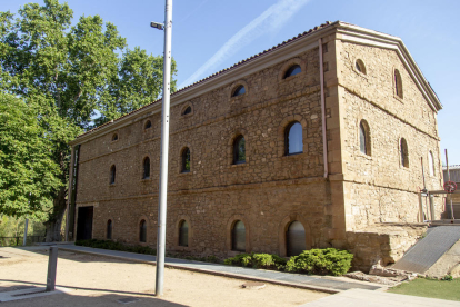 El antiguo edificio del Molí de l’Esquerrà donde finalmente se hará el albergue juvenil. 