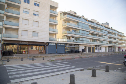 Todos los bares de este tramo de Jaume II han sido expedientados por el ayuntamiento por no tener legalizadas sus terrazas. 