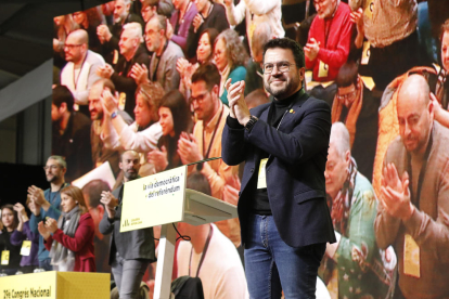 Los máximos dirigentes de ERC en Lleida y Catalunya durante el congreso nacional del partido.
