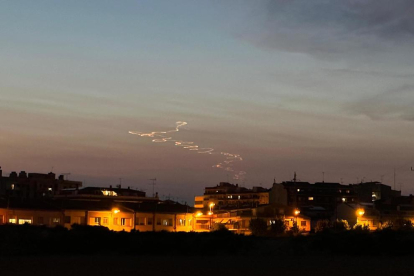 Llums al cel de Lleida per un satèl·lit francès