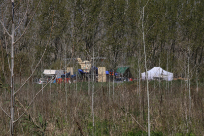 Vista de les instal·lacions de la rave a Cervià de Ter.