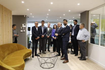 Nueva sede de Enginyers Industrials  -  El conseller de Empresa, Roger Torrent, presidió la inauguración de la nueva sede de Enginyers Industrials de Catalunya en Lleida ayer.  