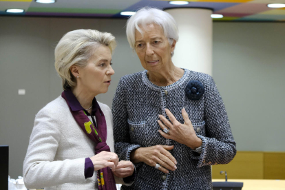 La presidenta de la Comisión Europea, Ursula von der Leyen, y la  presidenta del BCE, Christine Lagarde. 