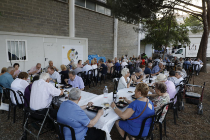 Raimat homenajeó a los vecinos que cumplen 80 años. 