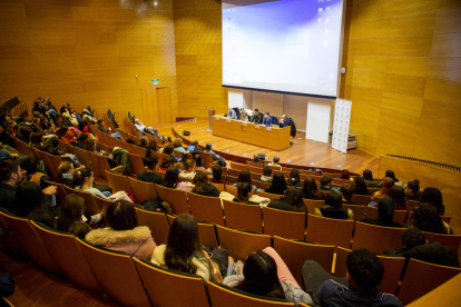 Un moment de la jornada sobre els problemes de salut mental en joves, al campus de Cappont.