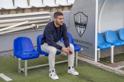 Raúl Fuster, diumenge passat al costat de la banqueta durant el partit contra l’Hèrcules.