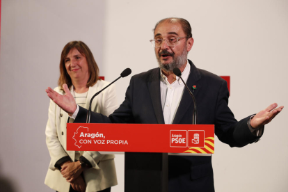 El pacto entre PP y Vox desalojará a Lambán de la presidencia de Aragón tras 8 años.