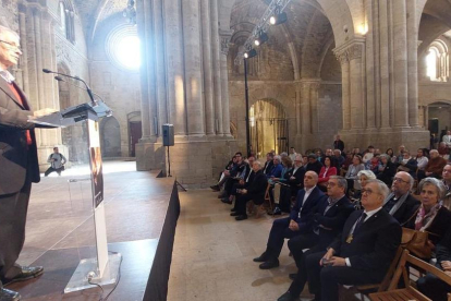Joan Viñas, durante la lectura del pregón que da por empezados los actos de la Semana Santa en Lleida